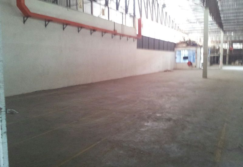 Kuala Kangsar Warehouse Factory Good Location, Land Area 5ac, Large Built-Up 150,000sf