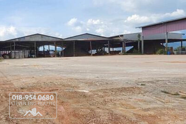 Industrial Land Tapah Bidor 4 Acres with Factory and Warehouse