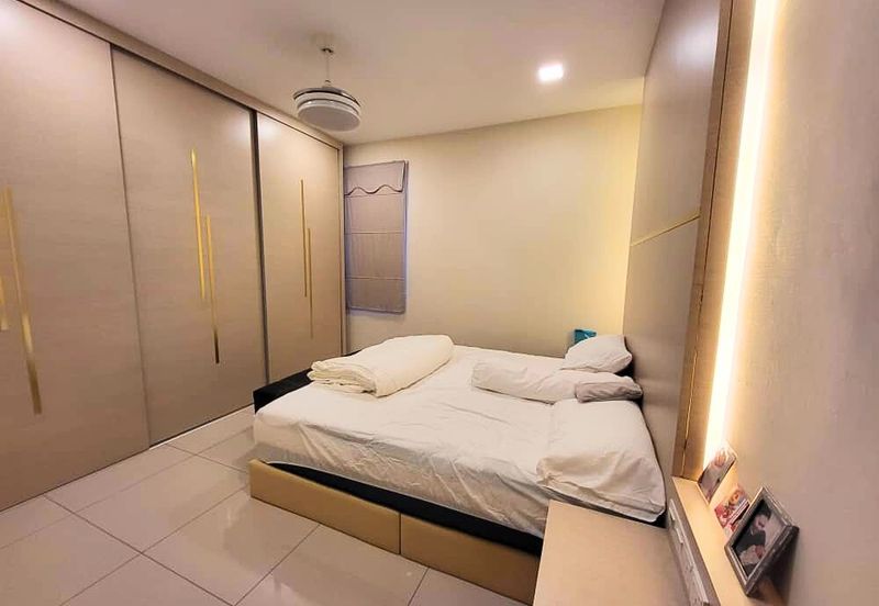 Manhattan Condominium