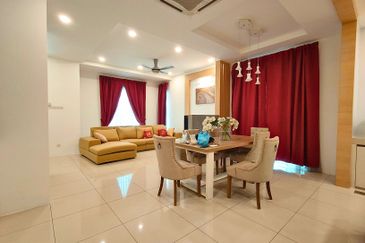 PANORAMA LAPANGAN SAUJANA (GREEN PARK)