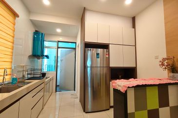 PANORAMA LAPANGAN SAUJANA (GREEN PARK)