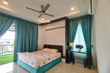 PANORAMA LAPANGAN SAUJANA (GREEN PARK)