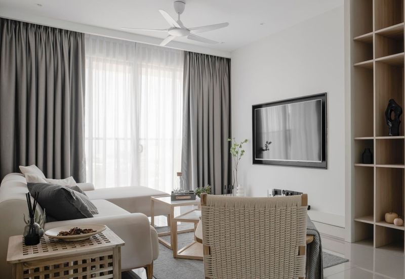 Fully Furnished, Freehold, Location, Easy Access