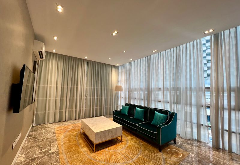 Face Platinum Suites