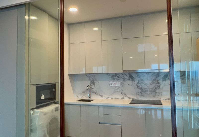 Face Platinum Suites