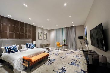 Face Platinum Suites