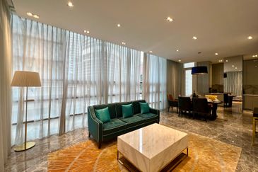 Face Platinum Suites