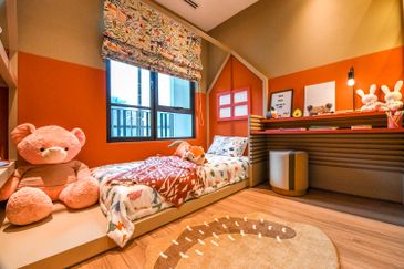 Skyline Kuchai, Kuchai Lama Centre, 400M To MRT 2 & 3,High Rental & ROI,Free Furniture