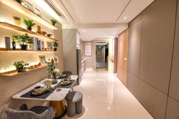 Skyline Kuchai, Kuchai Lama Centre, 400M To MRT 2 & 3,High Rental & ROI,Free Furniture