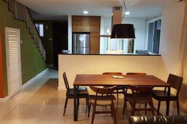 Desa ParkCity (Adora)