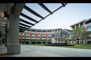 Tenanted Shop Lot Unit in Plaza Arkadia for Sale