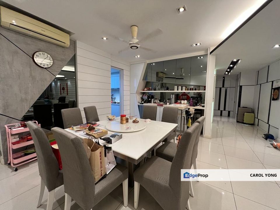 Full Renovated Unit with nice facing view, ready to rent, Kuala Lumpur, Desa Parkcity