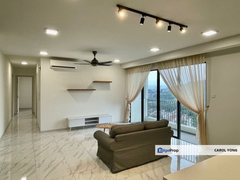 Just Listed! Partly Furnished Unit with meticulous maintain condition, Kuala Lumpur, Desa Parkcity