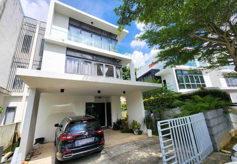 The Grove @ Lake Fields