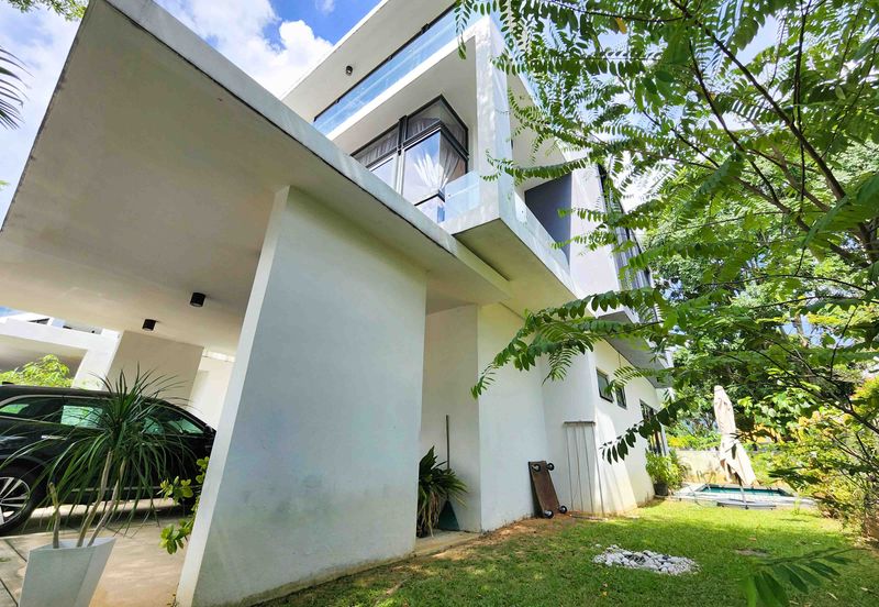 The Grove @ Lake Fields