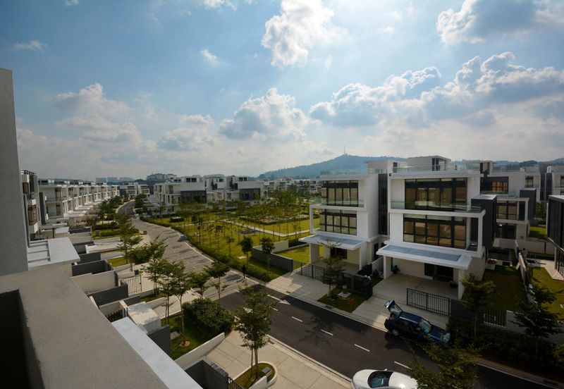 The Grove @ Lake Fields