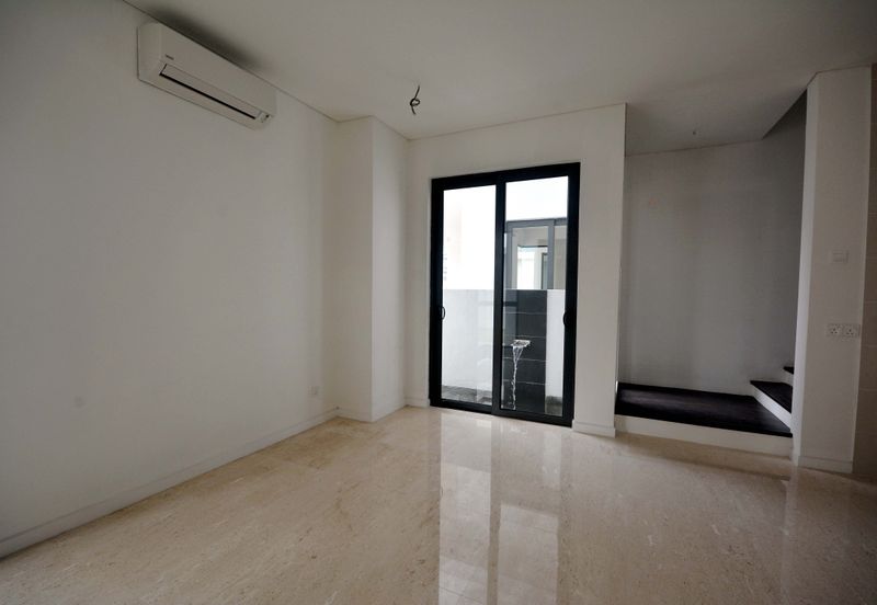 The Grove @ Lake Fields