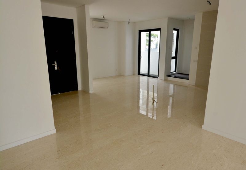 The Grove @ Lake Fields