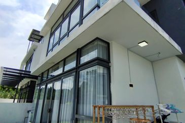 The Grove @ Lake Fields