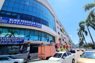 Krystal Point Commercial Centre