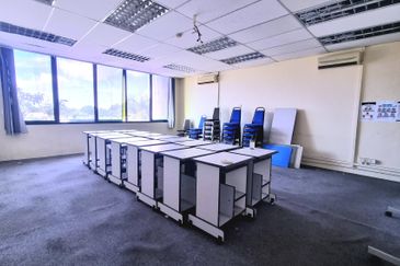 Krystal Point Commercial Centre