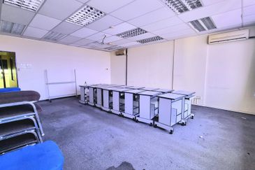 Krystal Point Commercial Centre