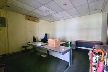 Krystal Point Commercial Centre