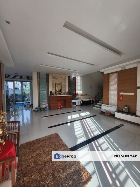 Bluwater Estate @ The Mines bungalow with swimming pool for sale, Selangor, Seri Kembangan