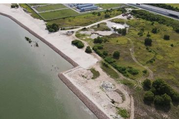 West Port, Pulau Indah