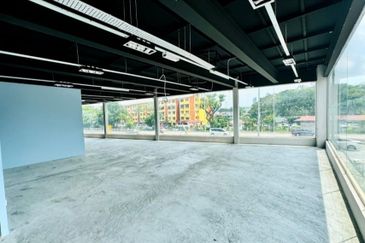 HiCom-Glenmarie Industrial Park