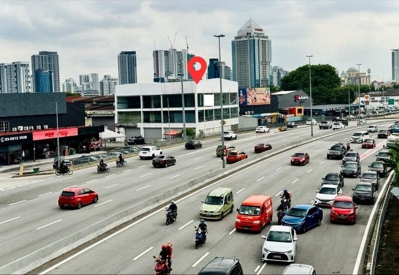 HiCom-Glenmarie Industrial Park