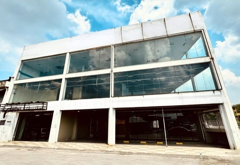 HiCom-Glenmarie Industrial Park