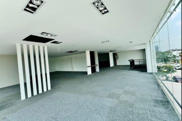 HiCom-Glenmarie Industrial Park