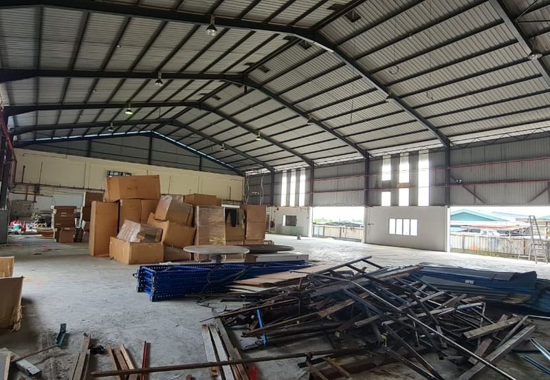 Shah Alam Seksyen U6 Kampung Baru Subang warehouse for rent