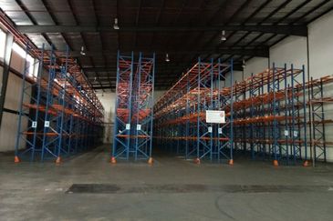 Warehouse units  for rent Petaling Jaya Seksyen 13