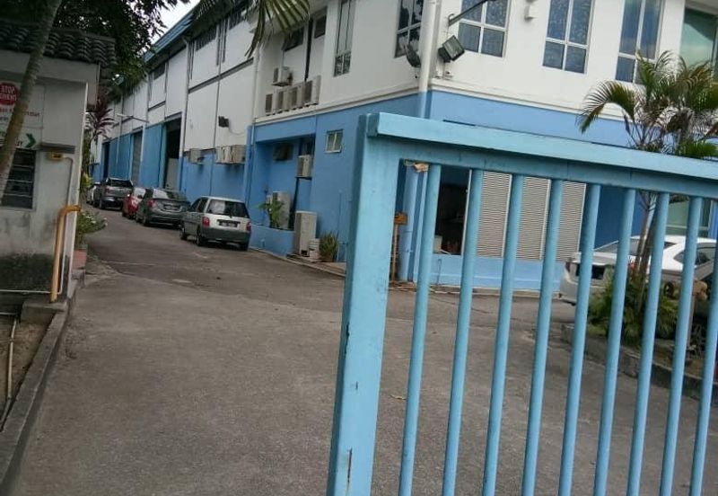 Warehouse units  for rent Petaling Jaya Seksyen 13