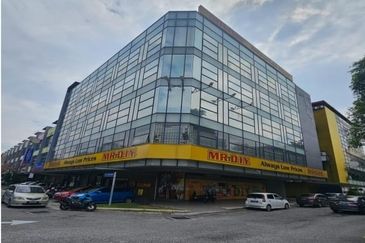 Medan Niaga Tasik Damai