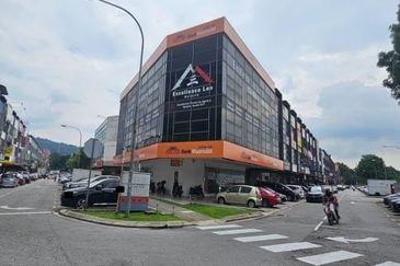 Medan Niaga Tasik Damai