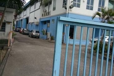Warehouse units  for rent Petaling Jaya Seksyen 13