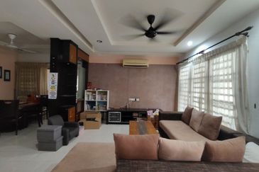 Lorong Suria Aman 10