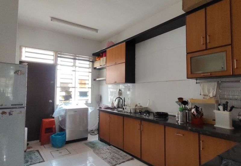 Lorong Suria Aman 10