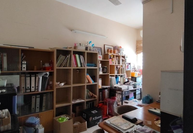 Lorong Suria Aman 10