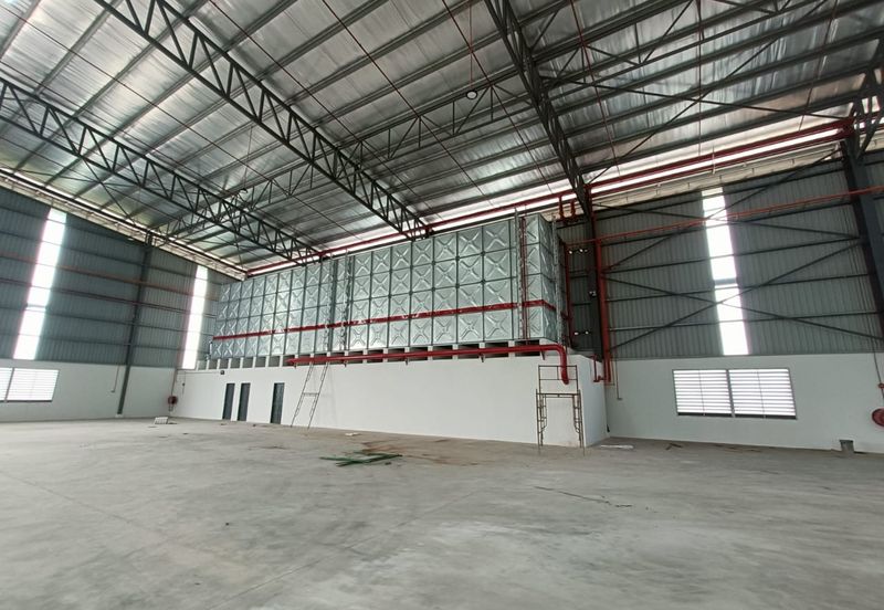 West Port, Pulau Indah