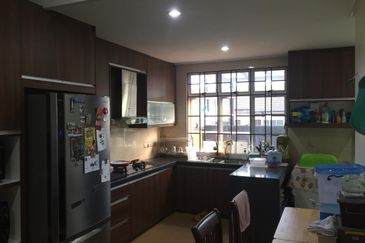  Kelana jaya ss4a 2-Storey Semi-Detached House for Rent