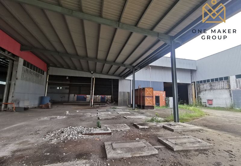 Gelang Patah Warehouse with 10 units Crane and 3 sty Office Building