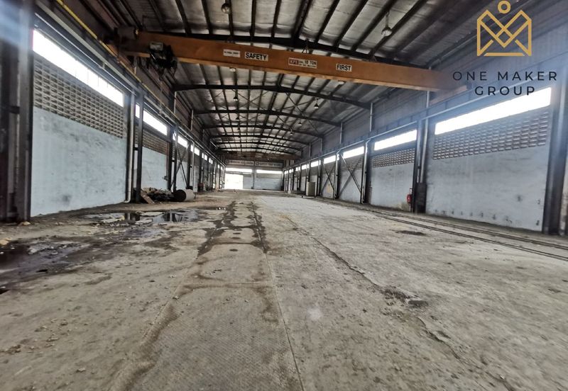 Gelang Patah Warehouse with 10 units Crane and 3 sty Office Building