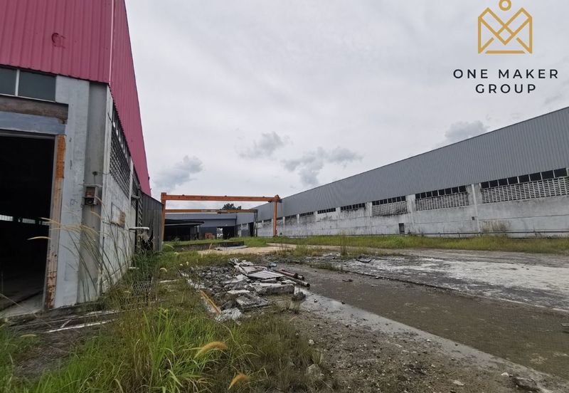 Gelang Patah Warehouse with 10 units Crane and 3 sty Office Building