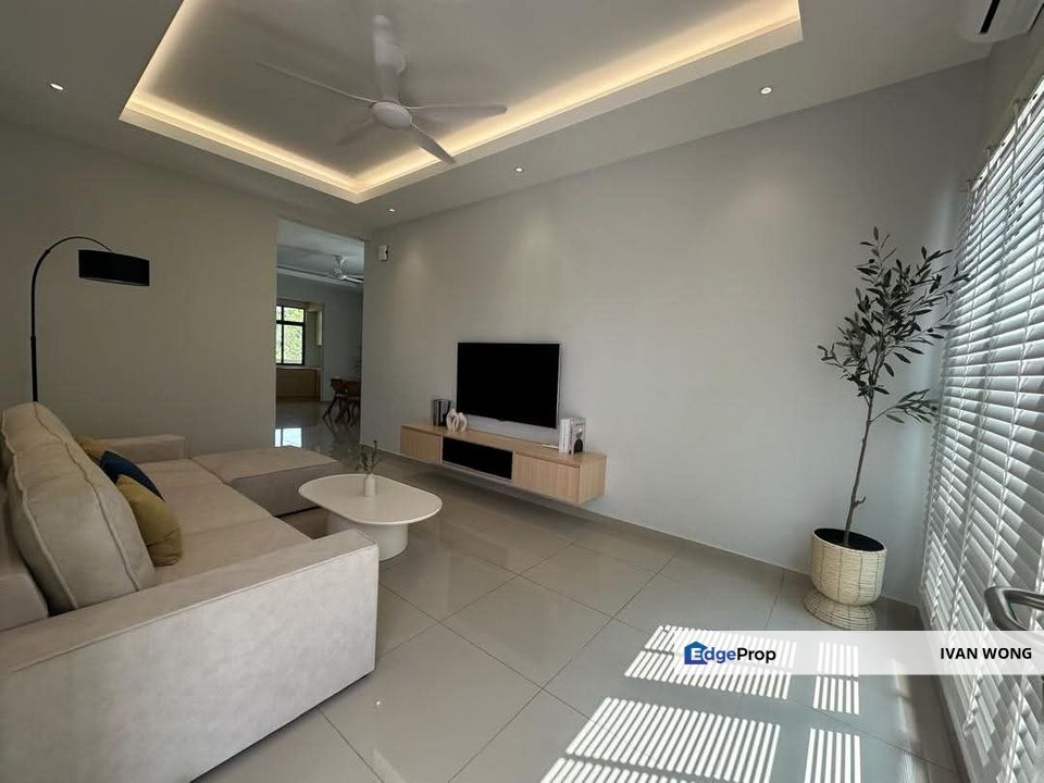 Dengkil Amanria Residence (Guarded) 80% Furnished, Selangor, Dengkil