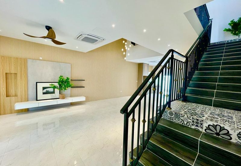 Spanish Gardens by The Water