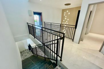 Spanish Gardens by The Water